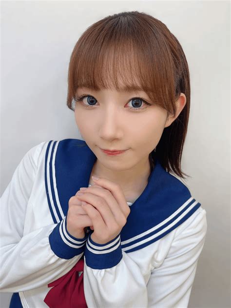  Aoi Aoyama: Intimate Life and Romantic Connections 