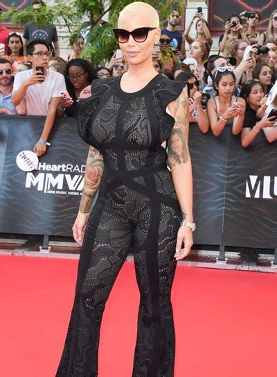  Explore Amber Rose's Physical Attributes and Body Measurements 