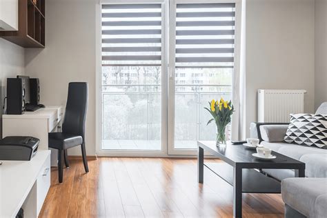  Selecting the Perfect Window Coverings: Enhancing Your Living Space 