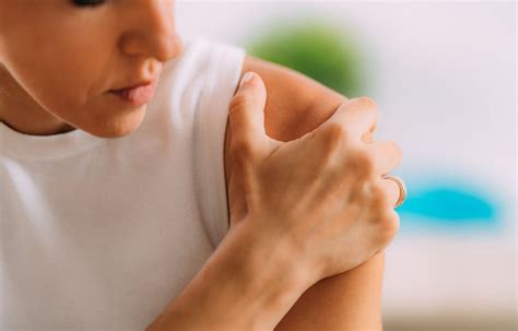  Therapeutic Approaches for Alleviating Discomfort in the Shoulders 