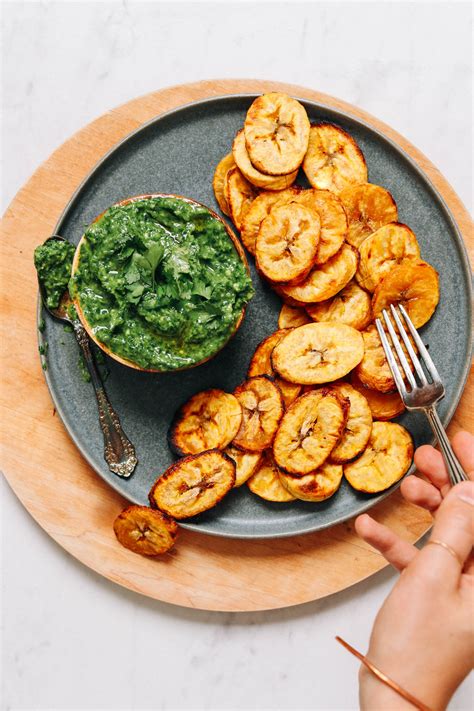 A Guide to Preparing and Cooking Plantains