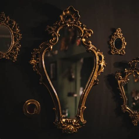 A Time Machine: Unveiling the Significance of Vintage Mirrors in Historical Context