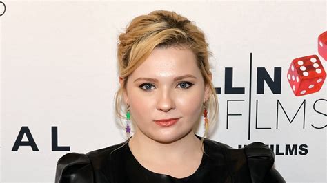 Abigail Breslin: From Childhood Star to Hollywood Success