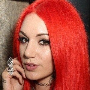 Age: How Old is Cervena Fox?