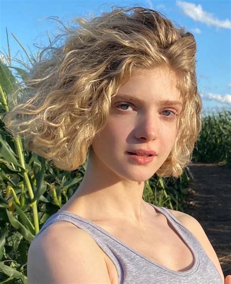 Age of Elena Kampouris