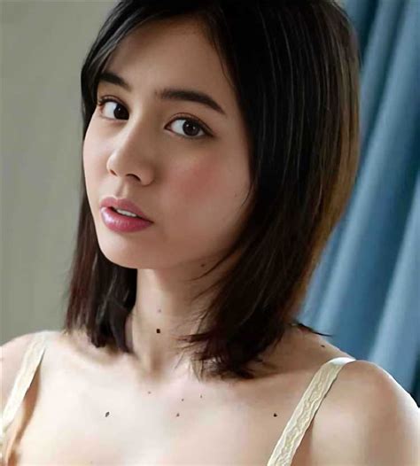 Aimi Shirase Biography