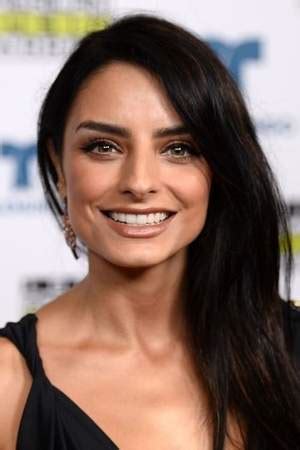 Aislinn Derbez Age