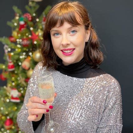 Alexandra Roach Biography