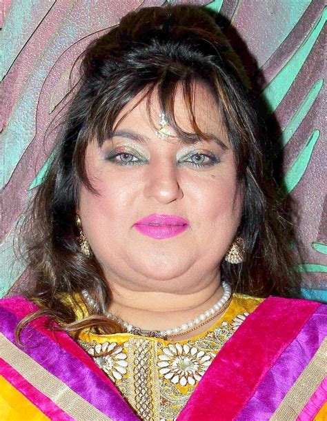 All About Dolly Bindra: Biography