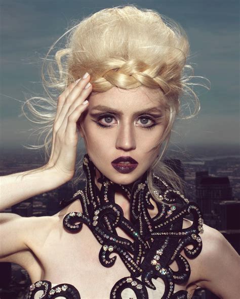 Allison Harvard's Influence on Fashion and Beauty Trends