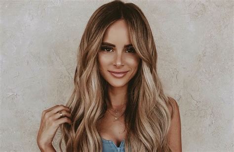 Amanda Stanton's Physical Appearance and Figure