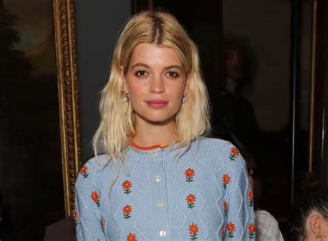 An Insight into Pixie Geldof's Figure