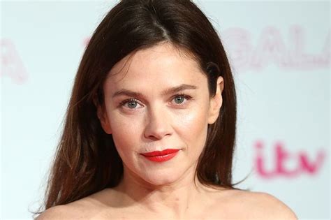 Anna Friel's Financial Status