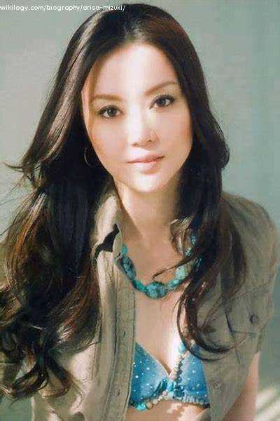 Arisa Misato Biography Age Height Figure Net Worth 1806