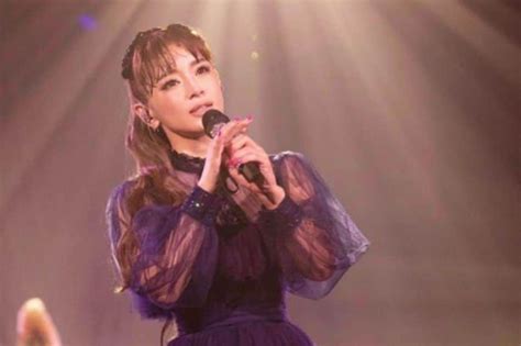 Ayumi Hamasaki Bio: Early Life and Career