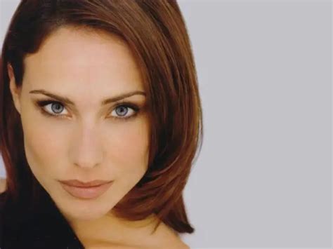 Biography of Claire Forlani: Early Life and Career