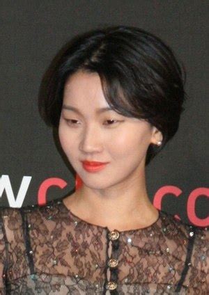 Calculating Jang Yoon Ju's Net Worth