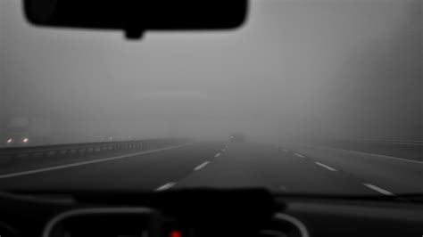 Choosing the Ideal Vehicle for Navigating Foggy Conditions