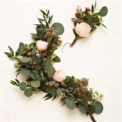 Creating Your Own Floral Garlands: A Guide to Crafting Your Personalized Blossom Adornments