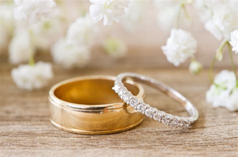 Customizing Your Wedding Band: Personalizing Your Symbol of Love