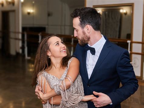 Dancing the Night Away: Mastering Ballroom Etiquette