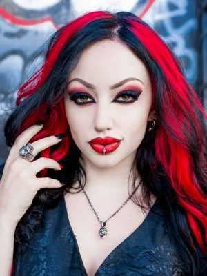 Dani Divine Age and Height