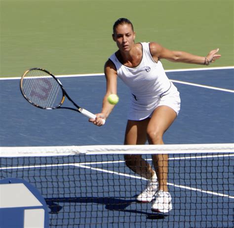 Details on Flavia Pennetta's Age and Height