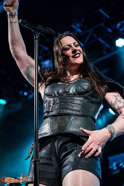 Discovering Floor Jansen's Vertical Measurement