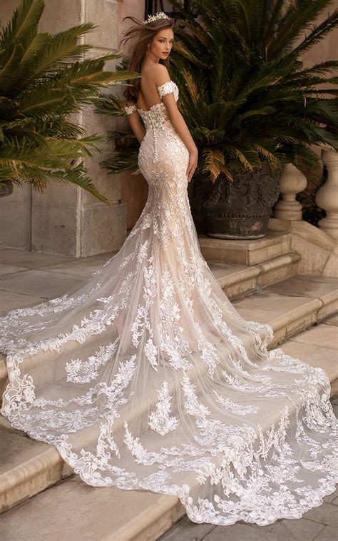 Discovering Various Bridal Attire Designs: From Ballroom Outfits to Mermaid Styles