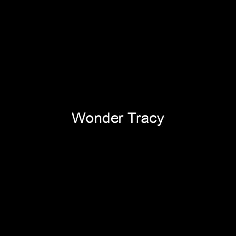 Discovering Wonder Tracy's Age