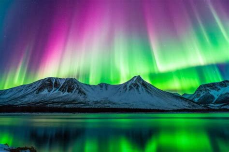 Discovering the Enchanting Hues of the Aurora Borealis