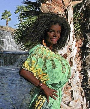 Early Life and Childhood of Martina Big