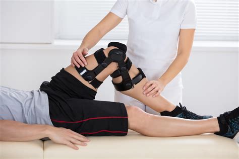 Effective Treatment Options for Weak Knees: From Physical Therapy to Surgery