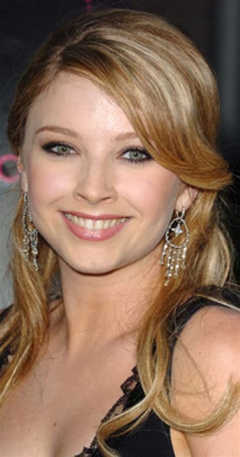 Elisabeth Harnois Height: Physical Attributes