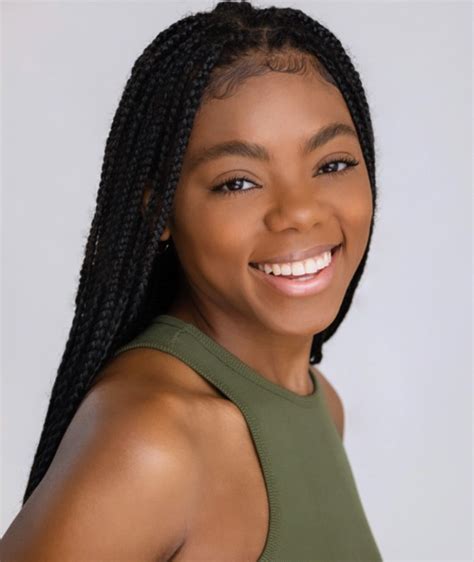 Emani White: Age, Height, Figure