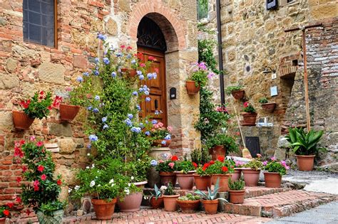 Embracing the Tranquility of Tuscany's Floral Celebrations