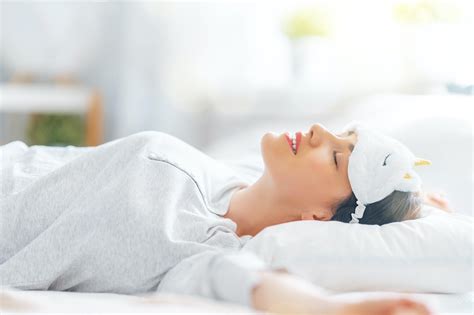 Enhancing Sleep Quality through Facial Cleansing in Dreams