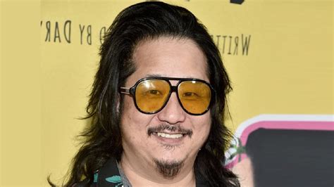 Examining Bobby Lee's height and figure