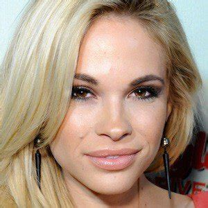 Exploring Dani Mathers’ Net Worth and Business Ventures