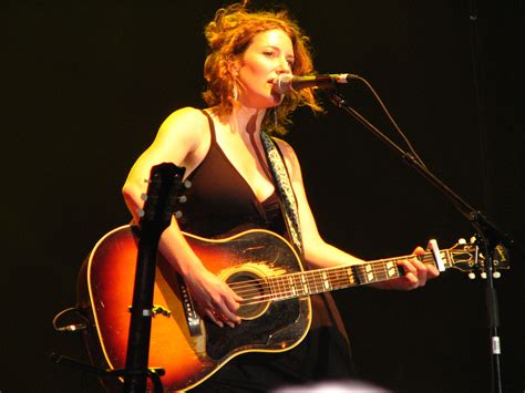 Exploring Kathleen Edwards' Body Structure