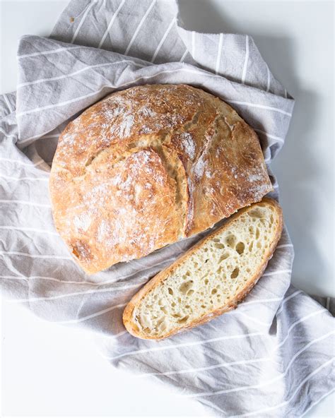 Exploring the Fascinating World of Artisan Breads