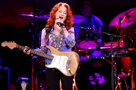 Exploring the Influence of Bonnie Raitt on Blues Music