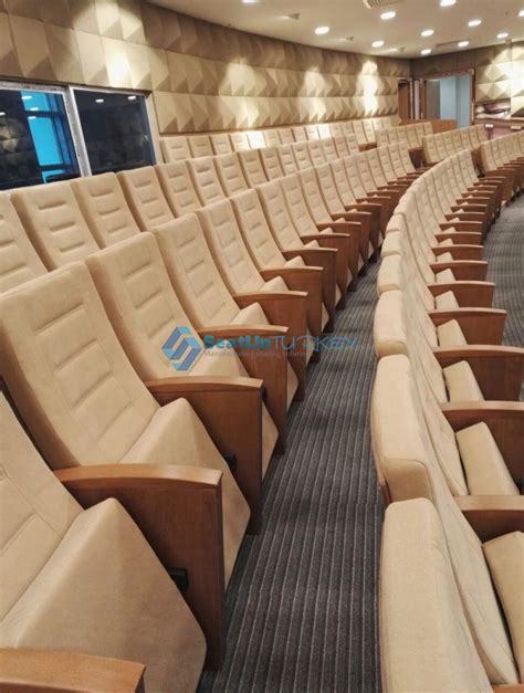 Factors to Consider When Selecting a Wooden Seating Option