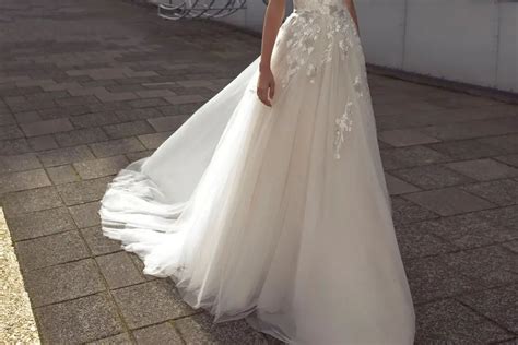 Fantasizing About Discovering Your Ideal Bridal Gown