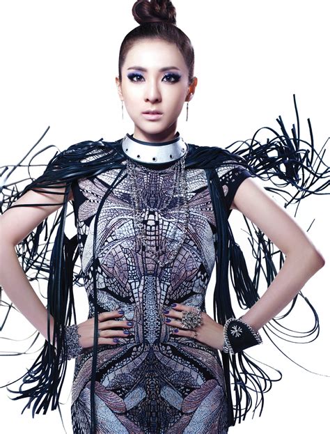 Fashion and Stylishness of Dara