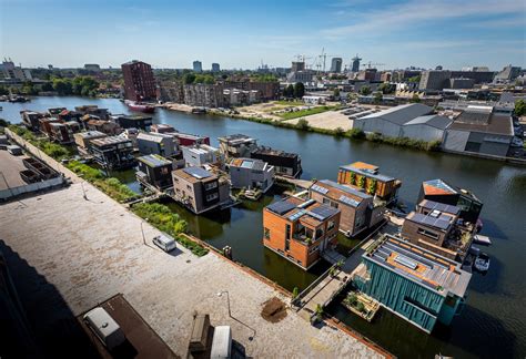 Floating Communities: Embracing Water as a New Living Environment