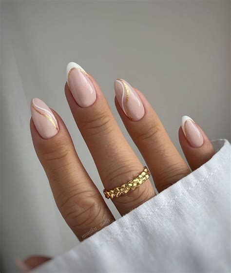 From the Catwalk to Everyday Life: Mastering the Chic Look of Chestnut Manicure