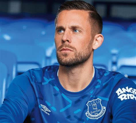 Gylfi Sigurdsson: Early Life and Childhood