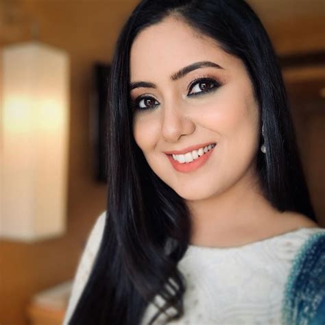 Harshdeep Kaur: Early Life and Career