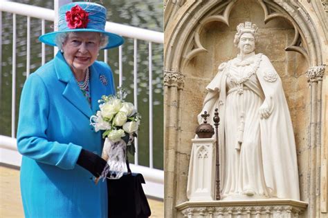 Height: The Queen's Stature Revealed